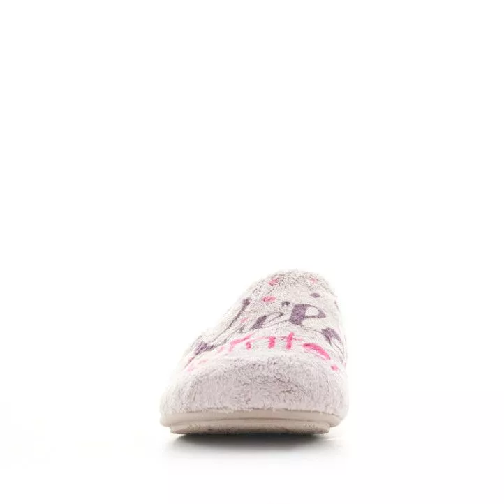 Zapatillas casa Vul·ladi grises con puntos y frase en la puntera