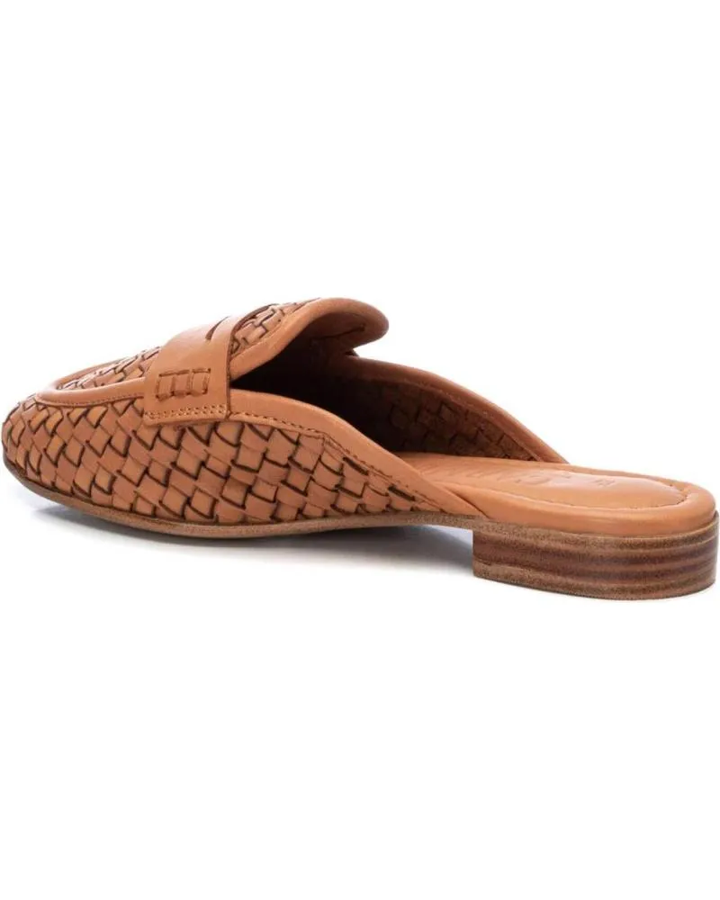 Zuecos de Mujer CARMELA 161301 CAMEL